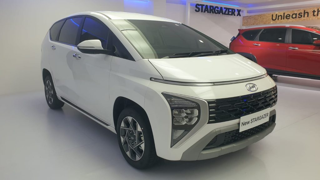 Promo Harga Hyundai Stargazer Jakarta 2024-2025 White 1