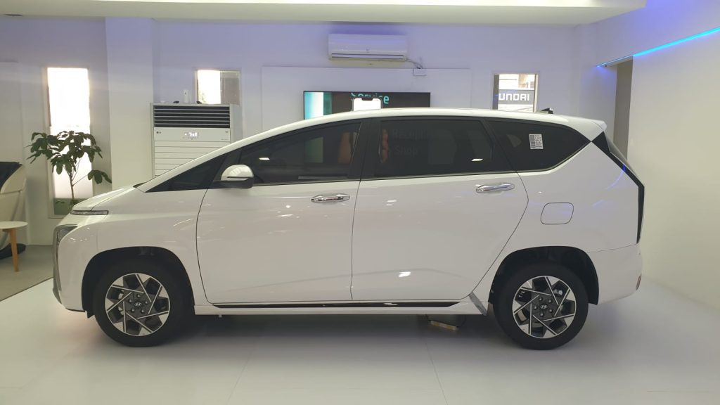 Promo Harga Hyundai Stargazer Jakarta 2024-2025 White 4