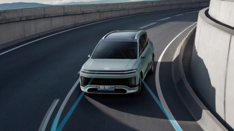 ioniq9-hyundai-smartsense.jpeg