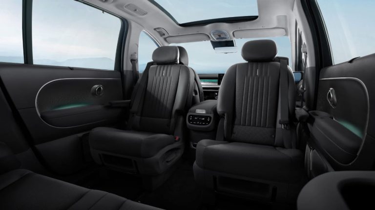 ioniq9-swivel-seat-1120x630-1.jpeg